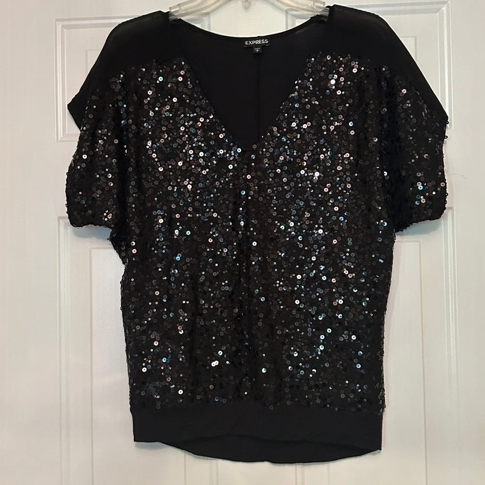 Express Sequin V-Neck Blouse S Black Festive Holiday Cocktail Party Date Night